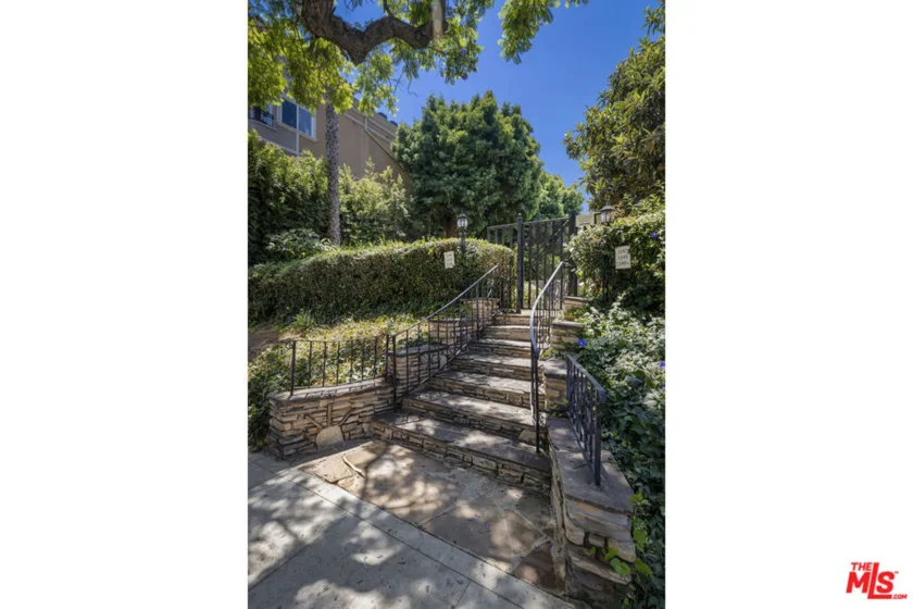 1143 S Westmoreland Avenue #5 photo 24
