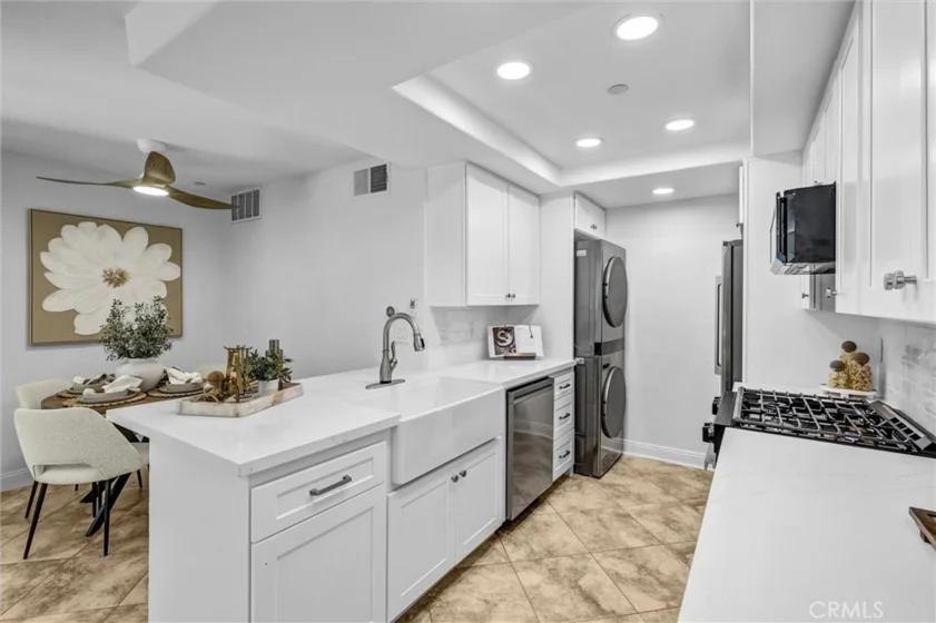 1042 Calle Del Cerro #203 photo 33