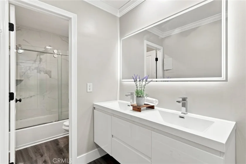 278 N Wilshire #108 photo 21