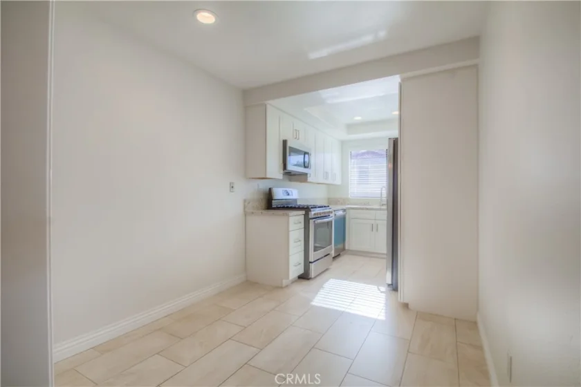 25261 Tanoak photo 13