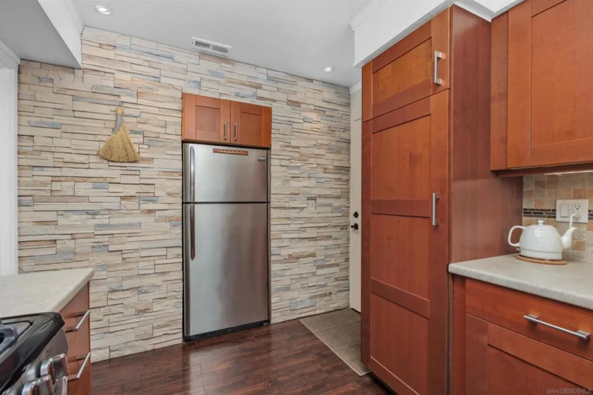 4411 Kittiwake Way photo 14