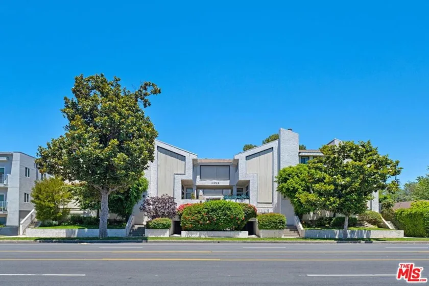 14025 Riverside Drive #2 photo 1