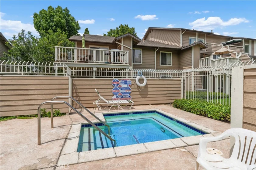 6951 Knollcrest Lane #56 photo 31