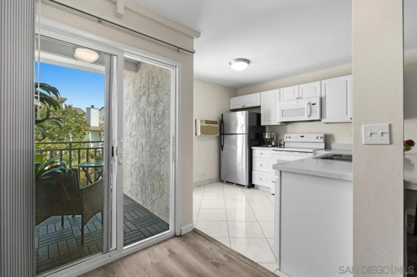 7508 Parkway Drive #105 photo 12