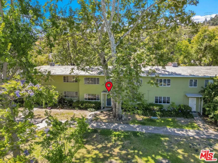 5516 Village Green photo 34
