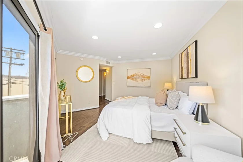 4211 Arch #203 photo 25