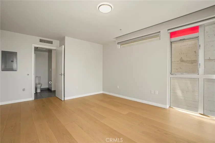 540 S Kenmore Avenue #203 photo 18