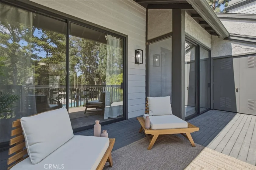 2538 W Macarthur Boulevard ##J photo 16