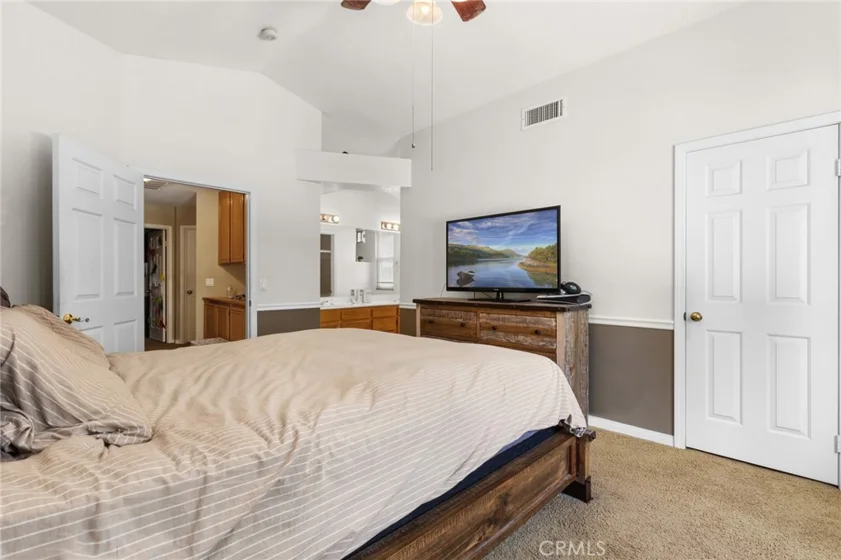 39885 Wild Canary Lane photo 5