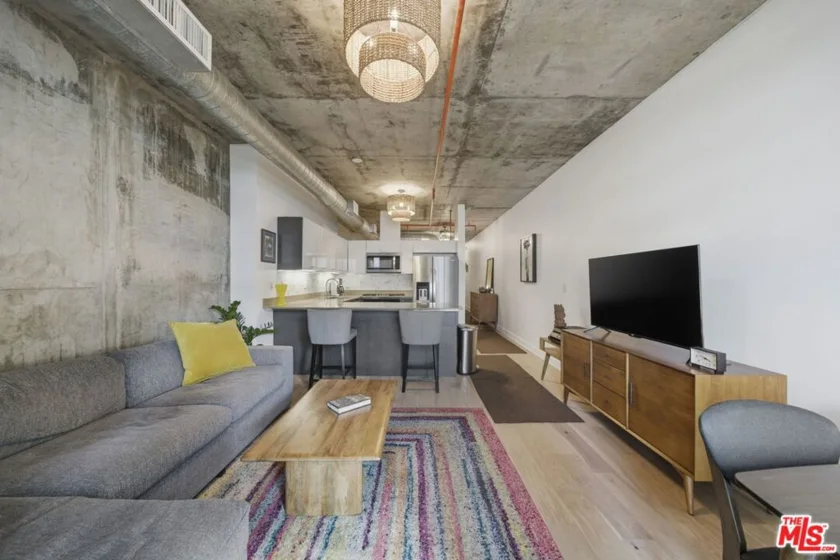 645 W 9th Street #406 photo 4