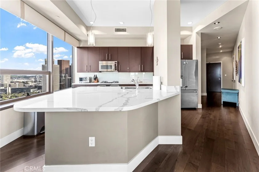 1100 Wilshire #2702 photo 29