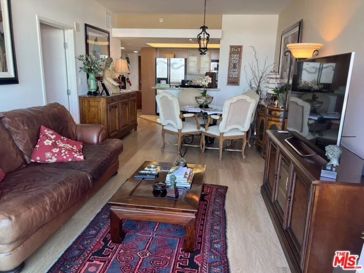 13700 Marina Pointe Drive #722 photo 16