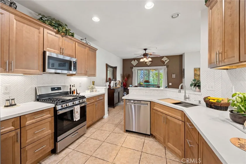33433 Emerson Way #B photo 3