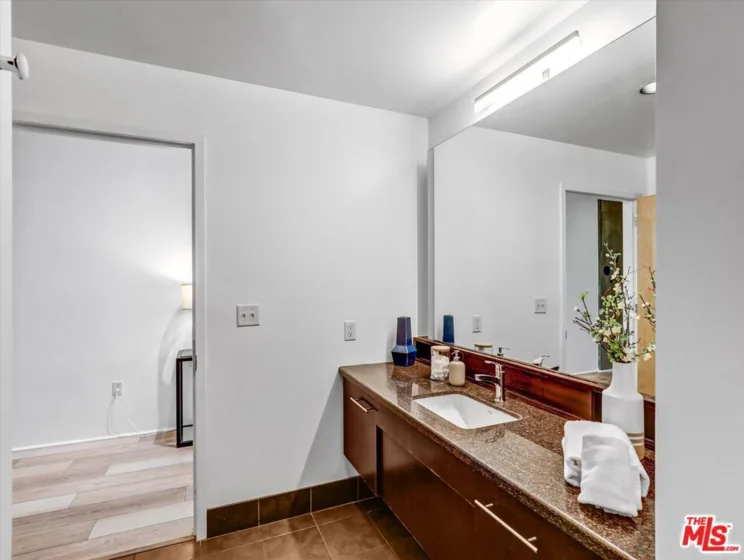 1111 S Grand Avenue #412 photo 30