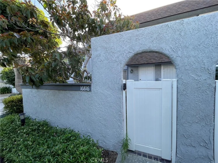 16816 Redwing Lane #58 photo 1