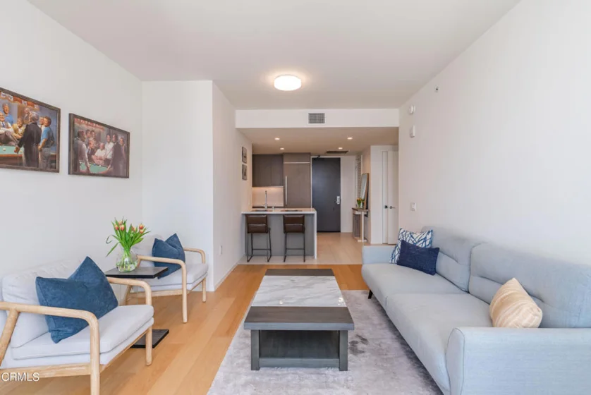 889 Francisco Street #802 photo 21