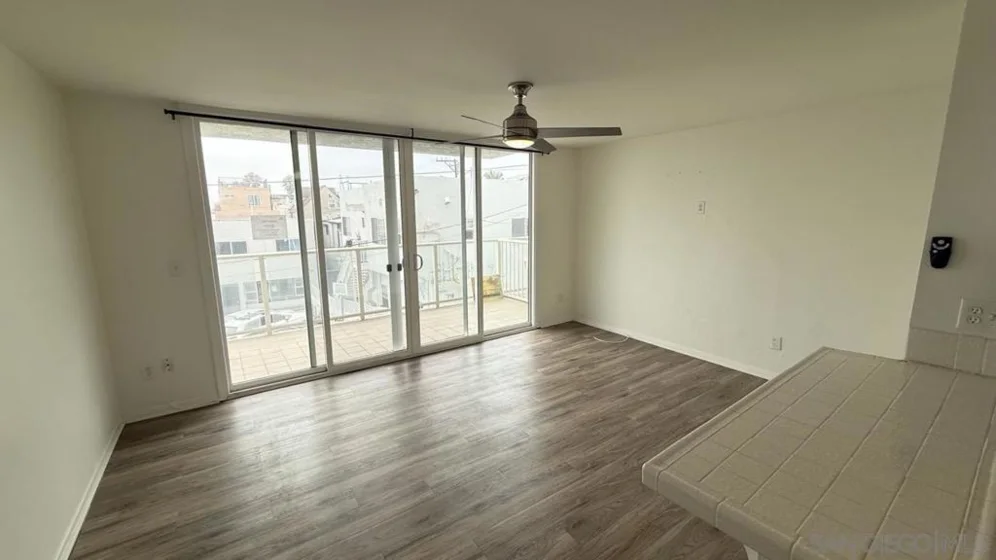 725 Redondo Court #22 photo 2