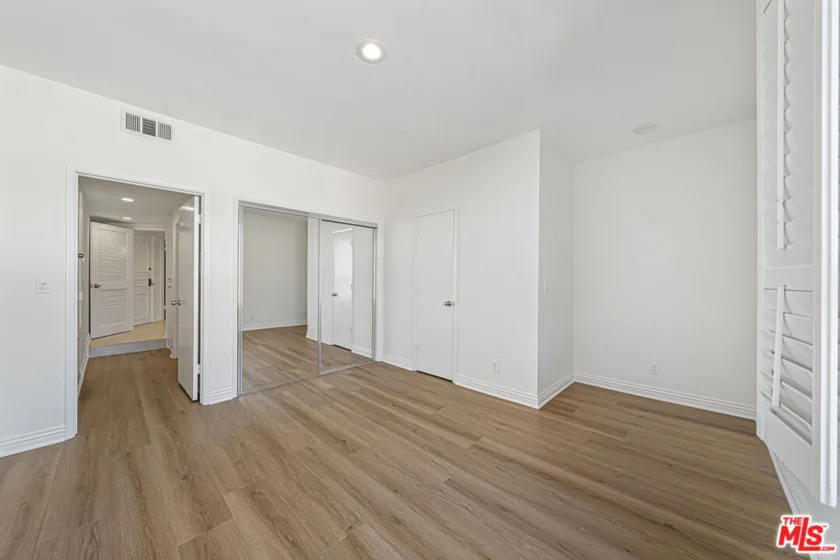 10650 Holman Avenue #308 photo 37