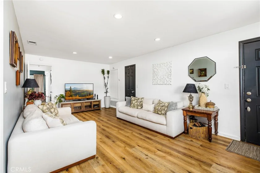 1456 Chalgrove #C photo 1
