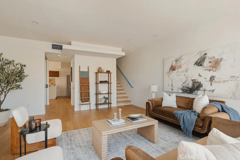 2400 Corinth Avenue #21 photo 1