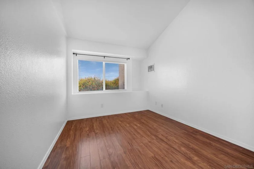 687 Ascot Drive #H photo 11