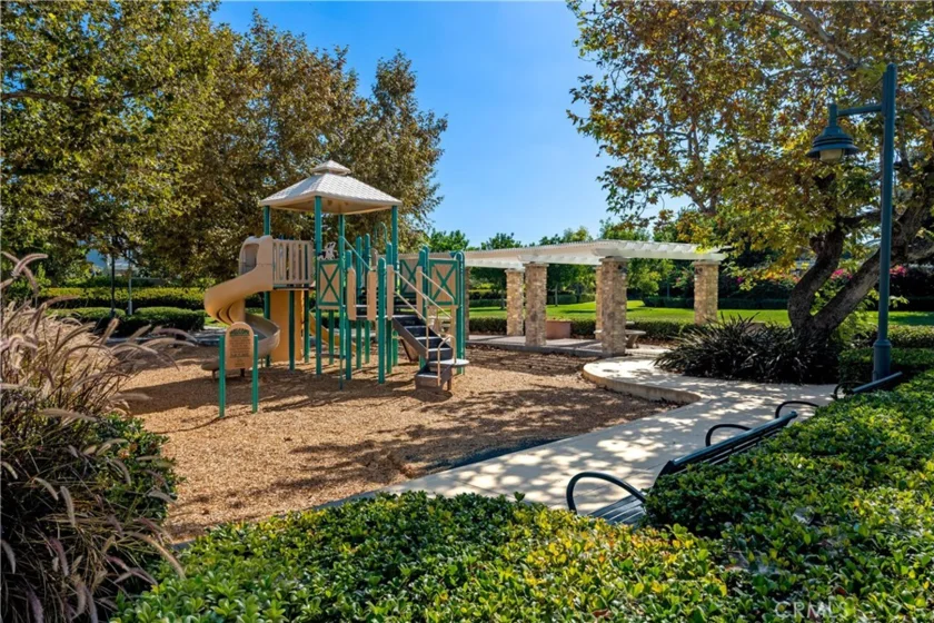 3216 Carrotwood photo 50