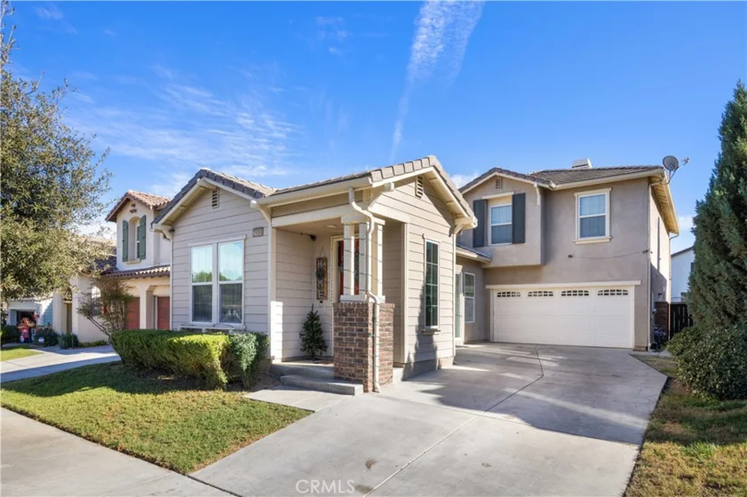 25090 Acorn Court photo 1