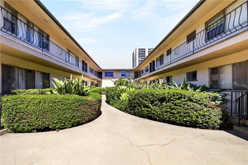 728 Cedar photo 2