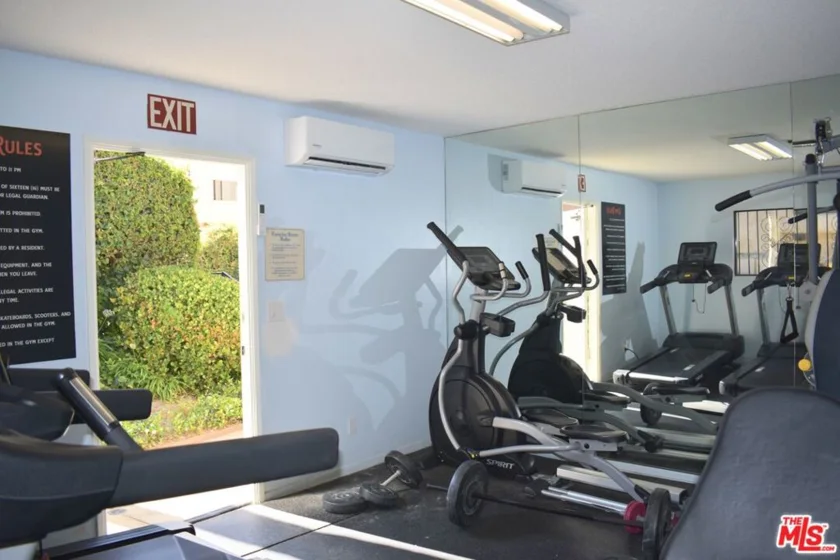 1711 Grismer Avenue #63 photo 37