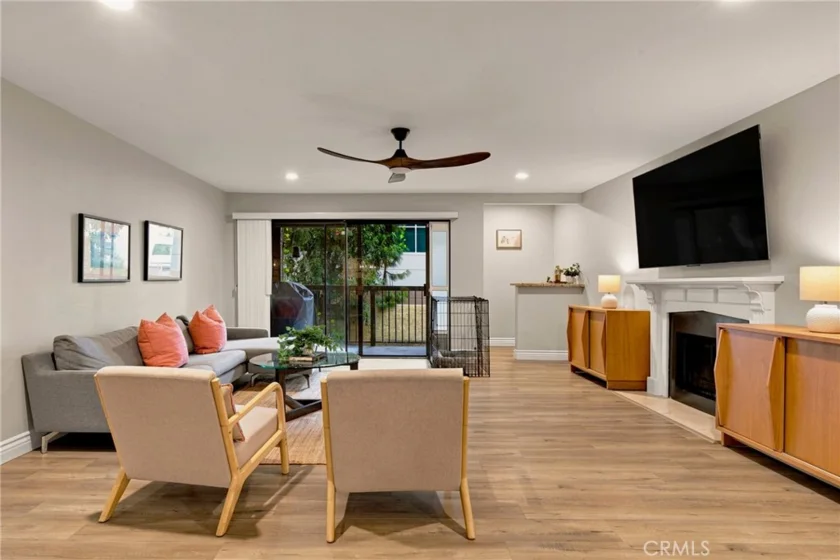18324 Clark #110 photo 4