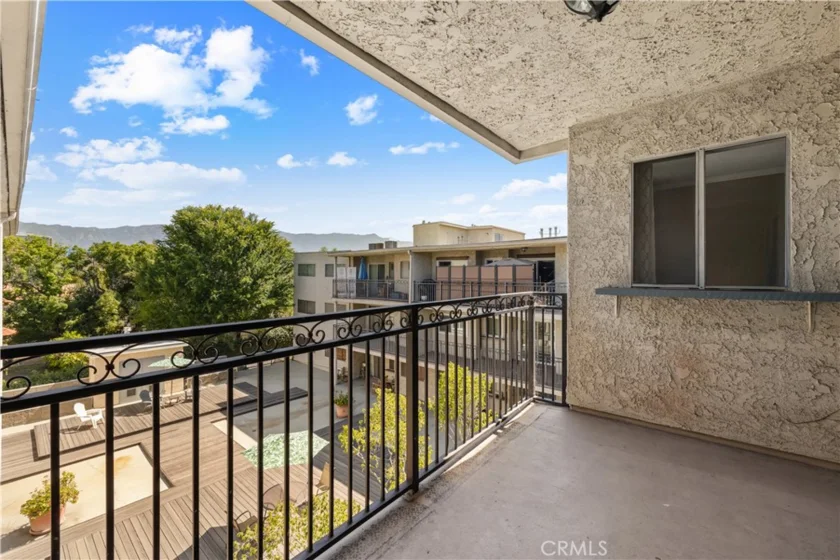 277 Pleasant Street #310 photo 1
