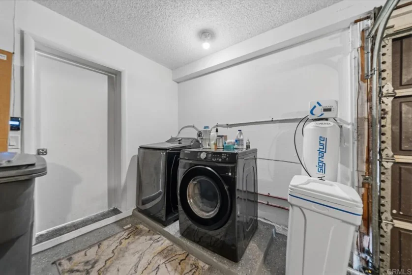 5245 Reservoir Drive photo 28