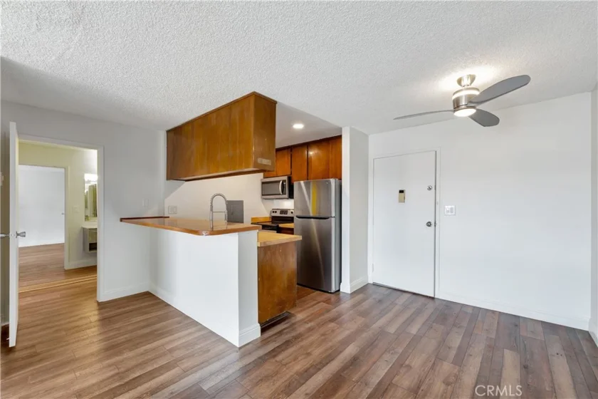 5585 E Pacific Coast Hwy #342 photo 25