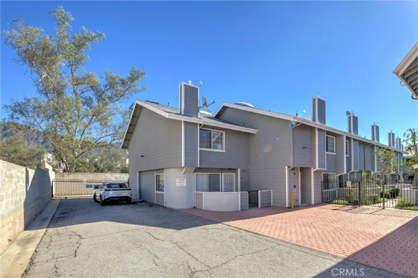 14425 Foothill #24 photo 1