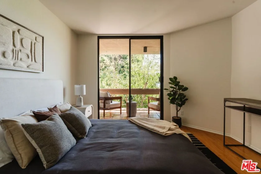 750 N Kings Road #315 photo 8