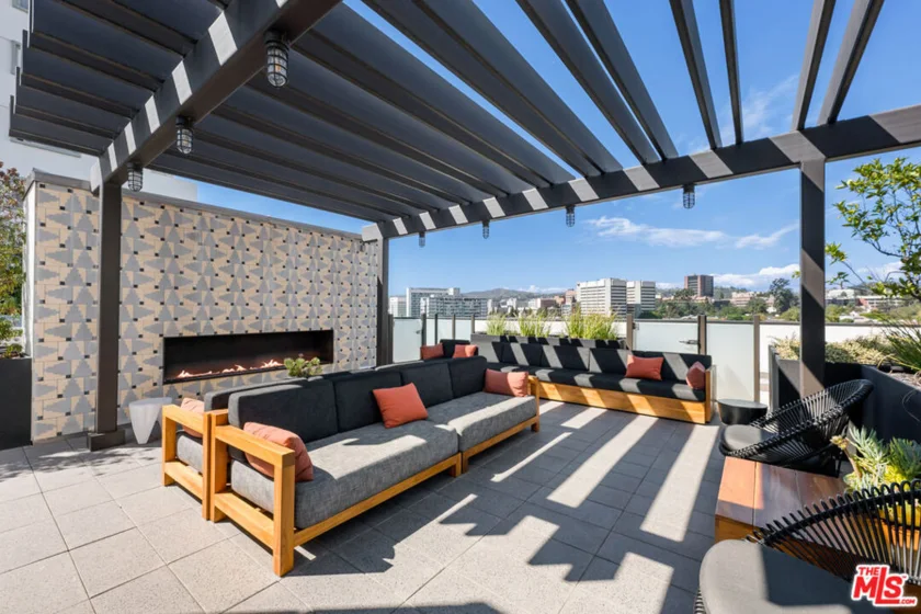 10777 Wilshire Boulevard #603 photo 16