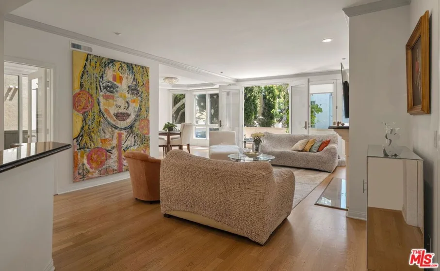 121 N Almont Drive #201 photo 6