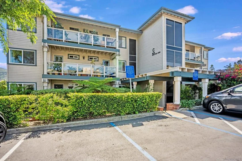 1616 Circa Del Lago #C #108 photo 1