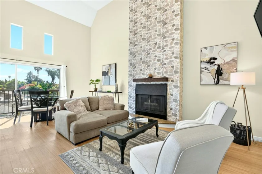 4660 Coldwater Canyon Avenue #20 photo 1