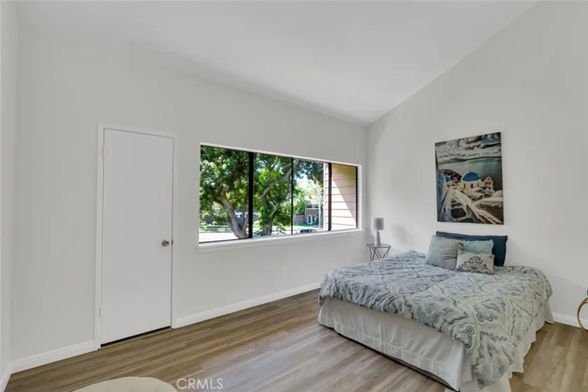 247 Pineview photo 24