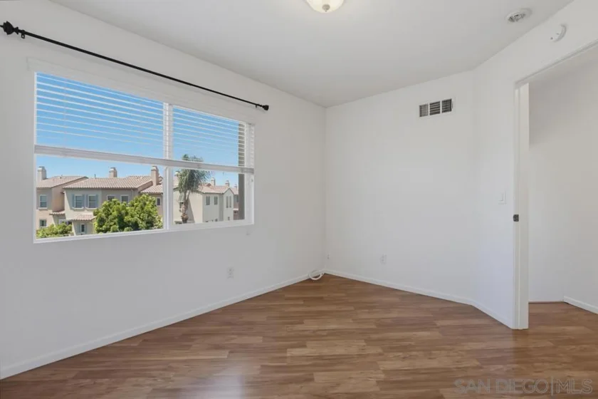 550 Almond Road photo 12