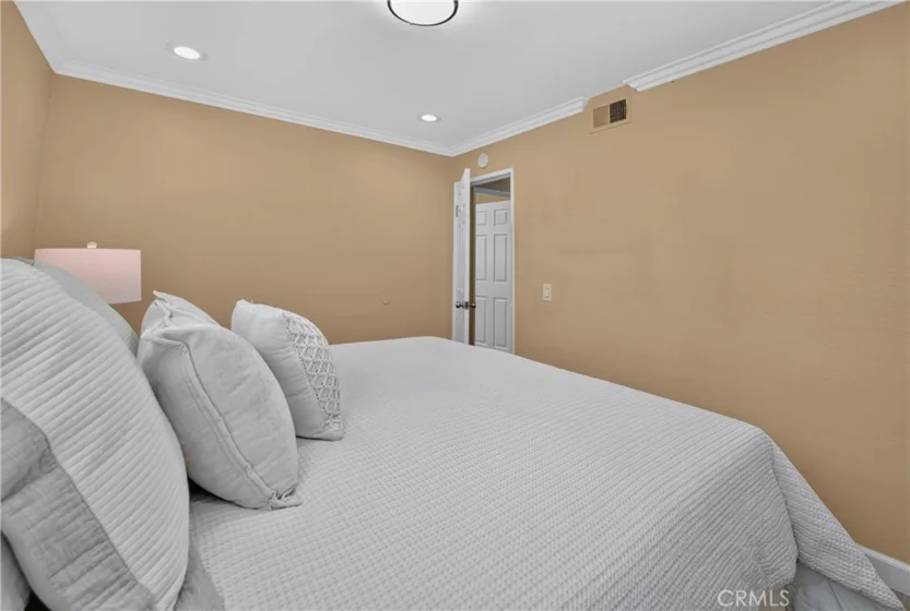 13930 Parkway photo 25