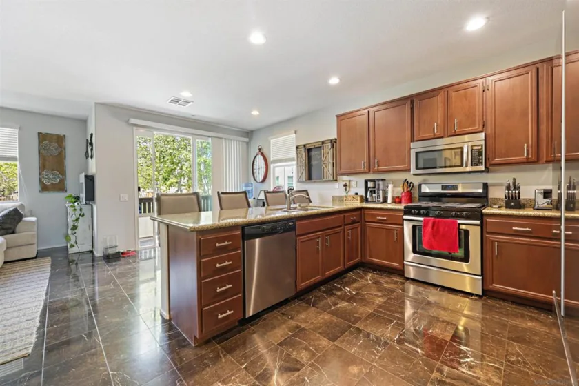 10137 Leavesly Trail photo 1