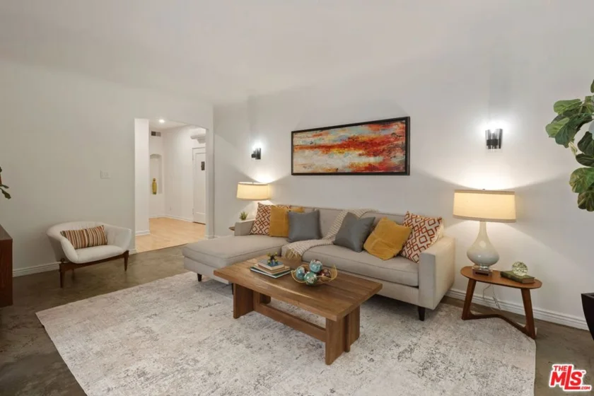 1345 N Hayworth Avenue #2 photo 7