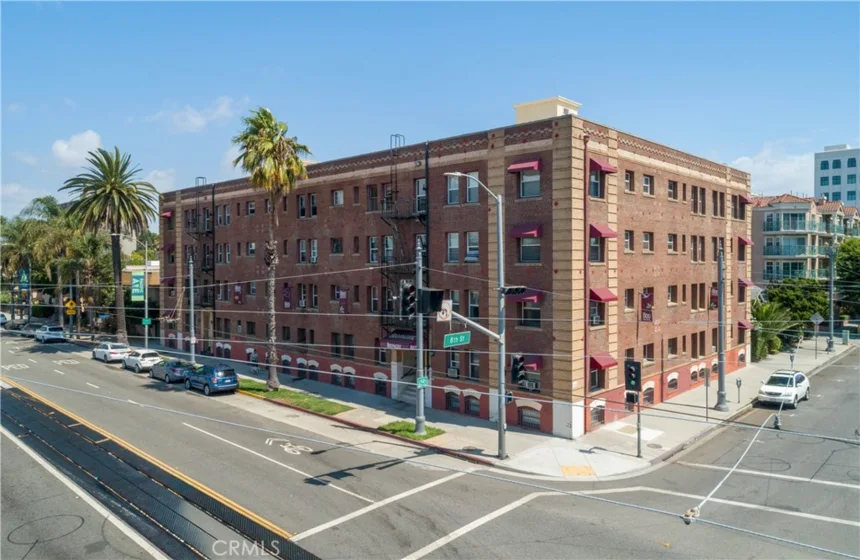 800 Pacific Avenue #305 photo 3