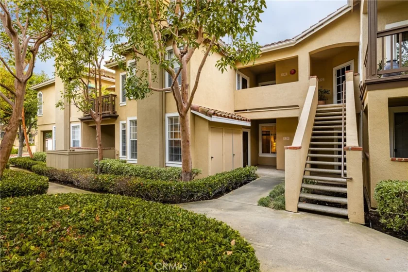 129 Gallery Way photo 1