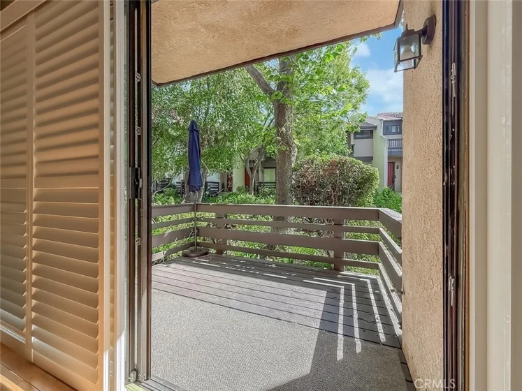 21900 Marylee #279 photo 8