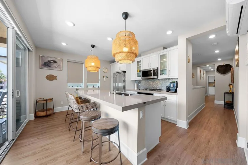 810 Santa Barbara Place photo 27