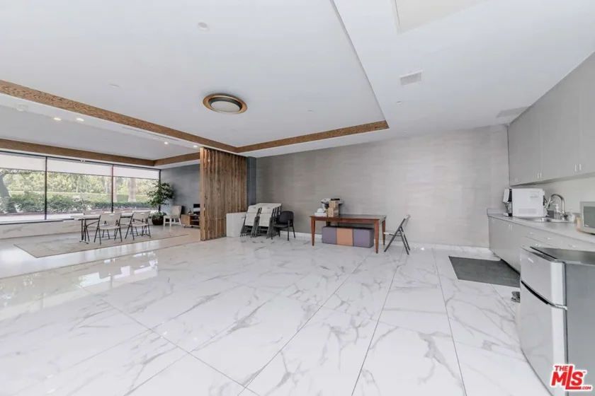4460 Wilshire Boulevard #705 photo 13