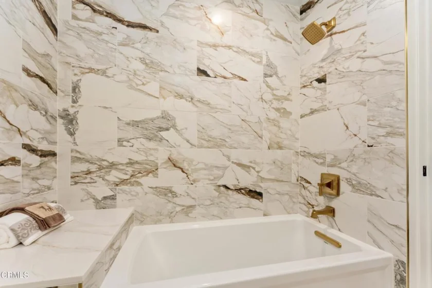 139 S Oak Knoll Avenue #303 photo 7